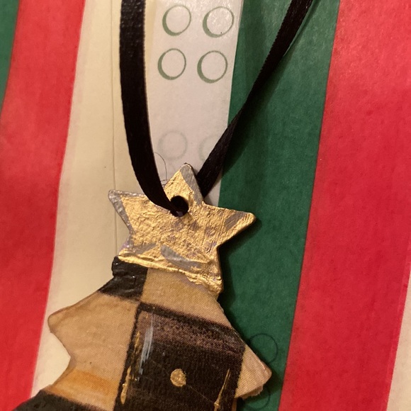 Adorable 🌲🎁🛍 Christmas tree ornament MKC inspired— HANDPAINTED & decoupaged - Picture 3 of 6